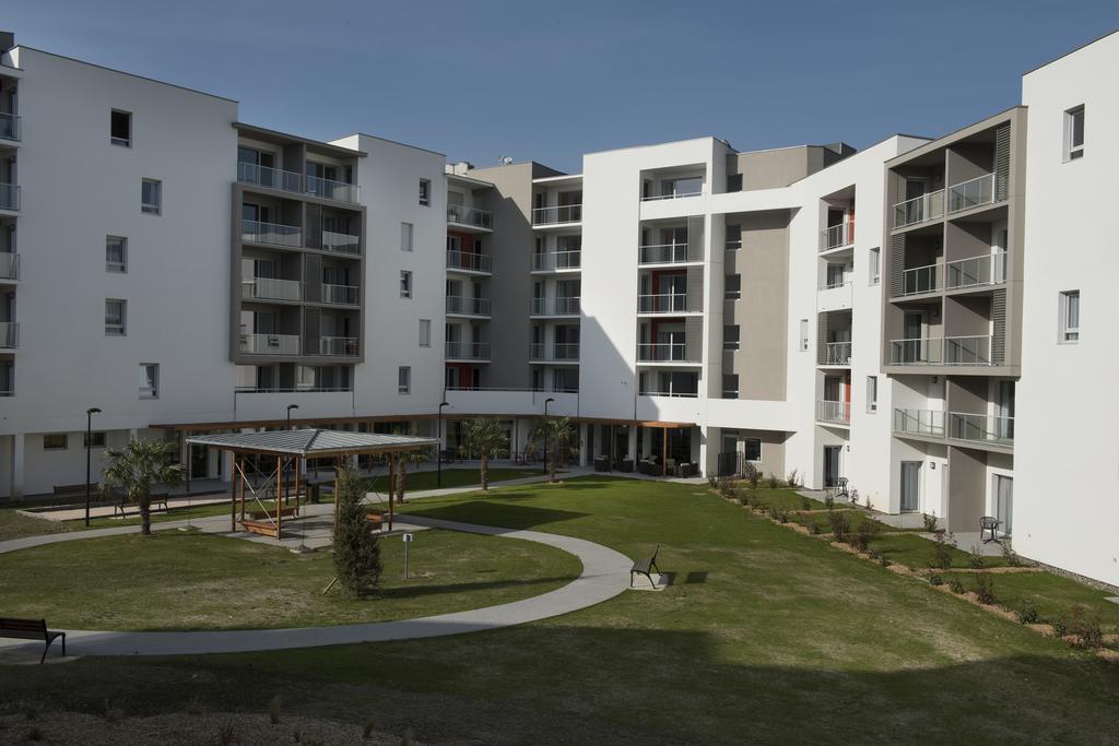 Aparthotel Domitys Le Palmier Du Roi Pau Habitación foto