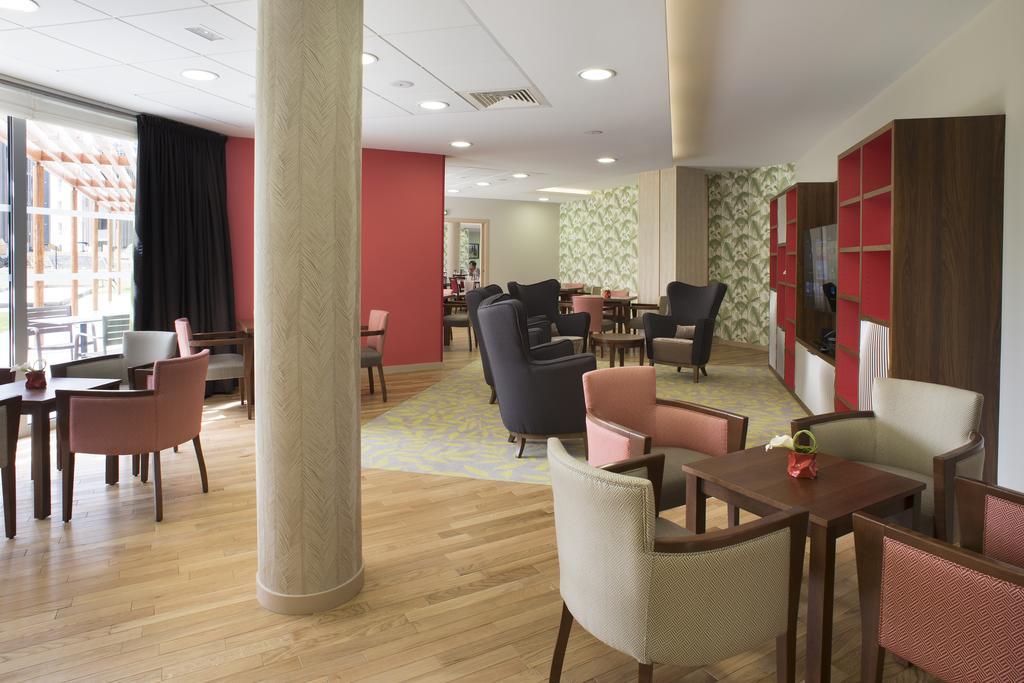 Aparthotel Domitys Le Palmier Du Roi Pau Habitación foto